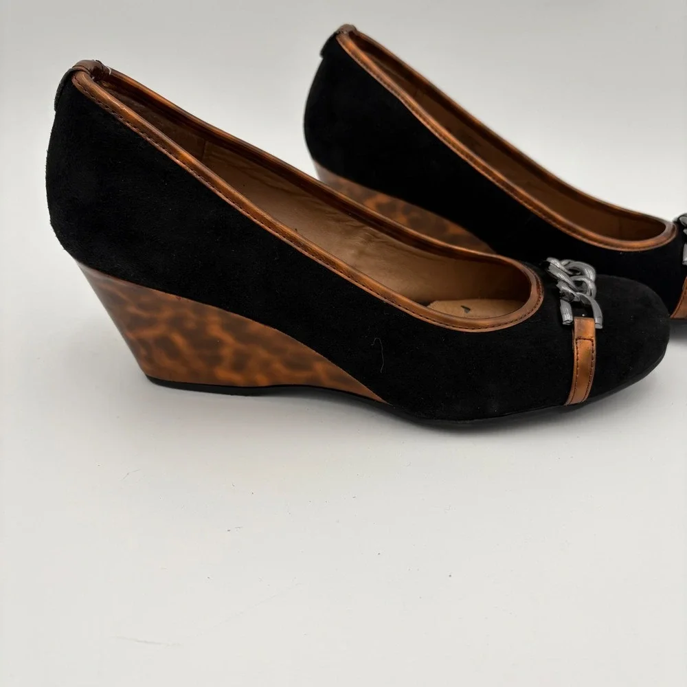 Eurosoft Black Suede Wedge Heels with Chain Detail Women's Size‎ 8M